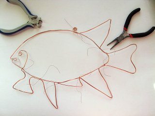 схема плетения рыбы из бисера