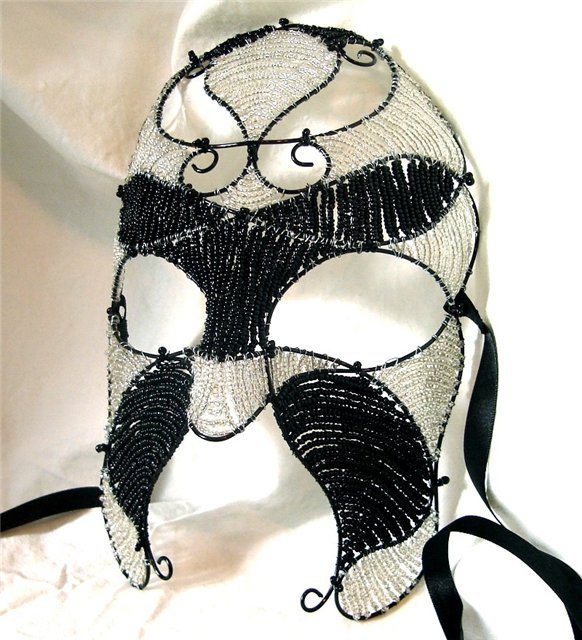 бисерная маска