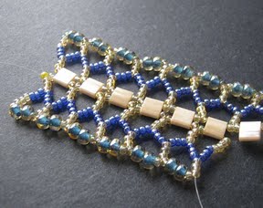 Ажурный браслет из бисера: схема плетения 11