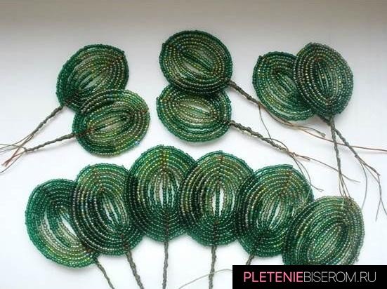 Схема плетения листьев голубой фиалки из бисера