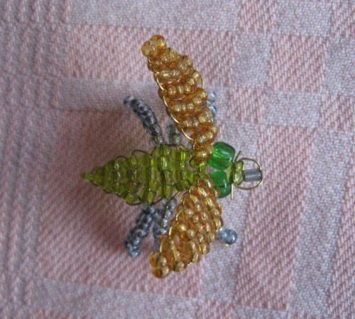 Схема плетения мухи из бисера