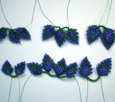 Мастер-класс и схема плетения листочков из бисера