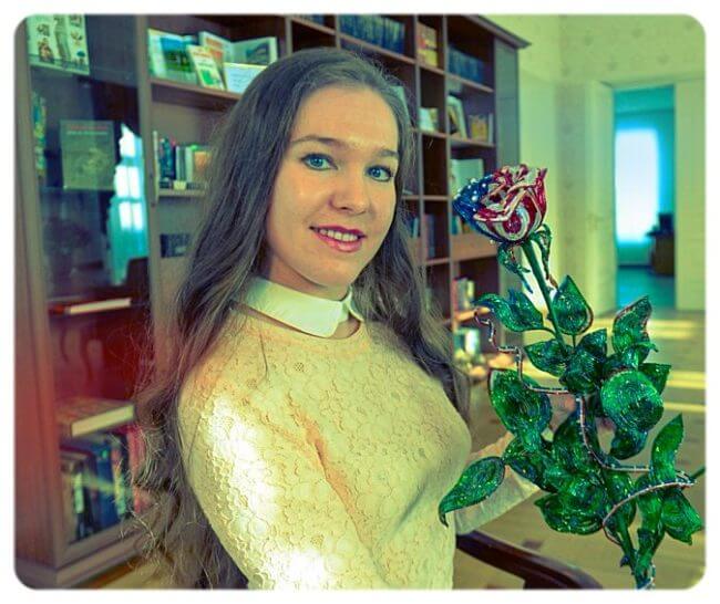 Бисерная роза для первой леди США- создательница